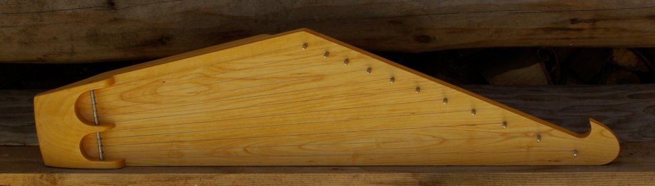 Perinteinen 11-kielinen kantele